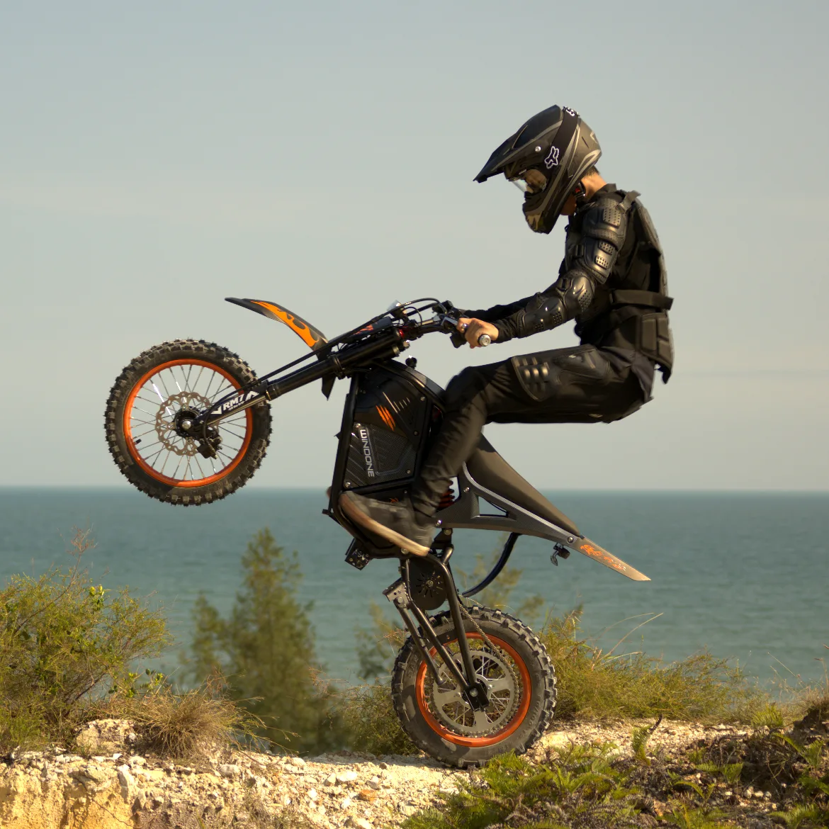 Electric Dirt Bike Buying Guide: What to Look For in 2025